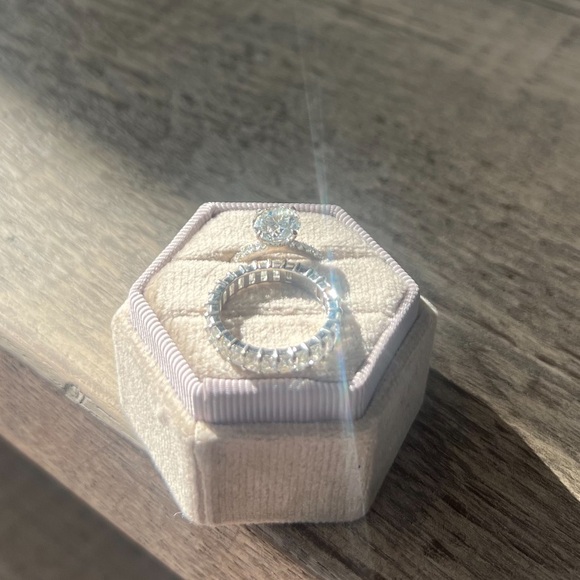 Emerald Cut Diamond Infinity Band - 2.8 carats - Picture 5 of 11